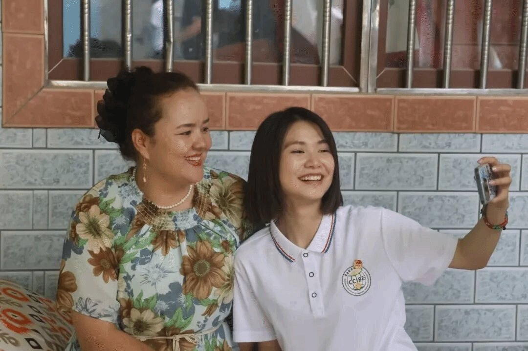 定格星空娱乐手机版登录担当的鲜活身影